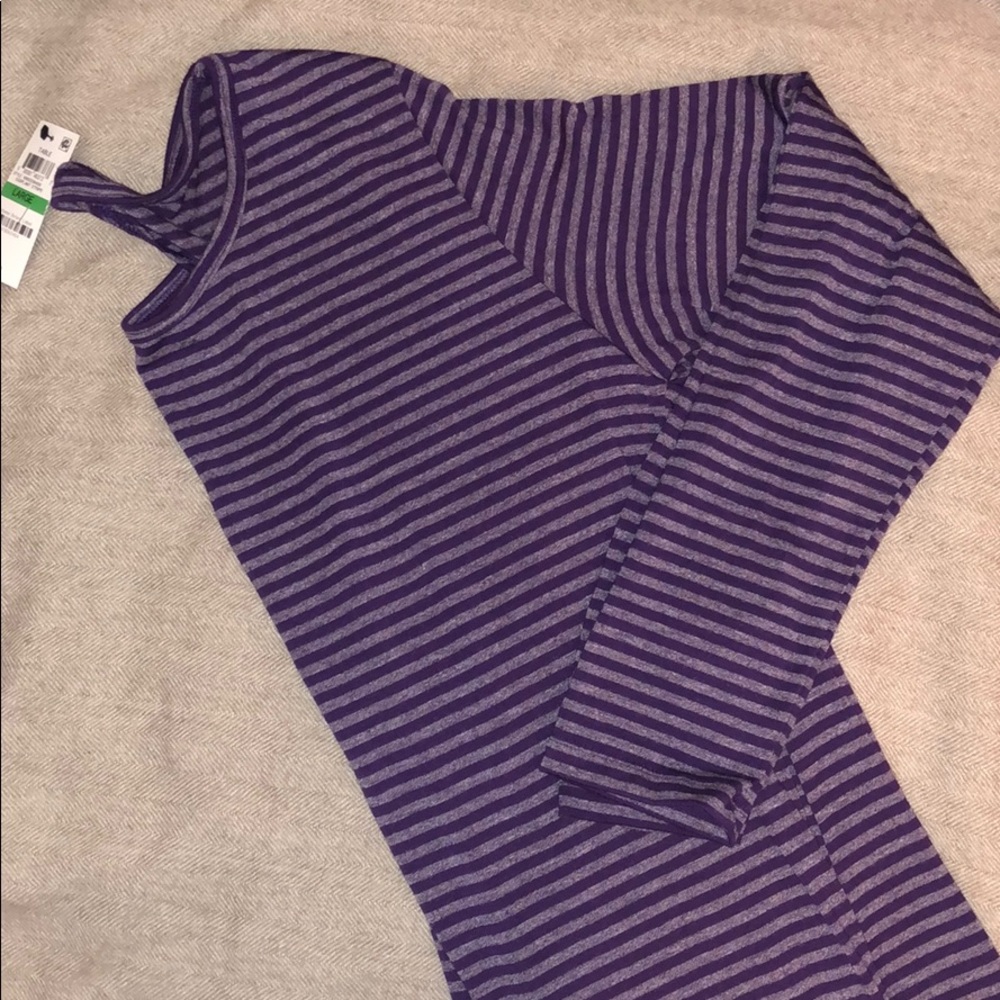 NWT LONG SLEEVE